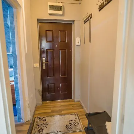 Apartment Cozy Studio On Regiei Boulevard *