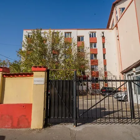Cozy Studio On Regiei Boulevard * Bucharest